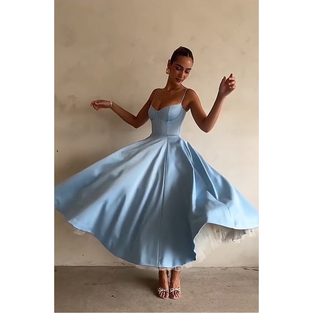House of CB Mademoiselle Cinderella Blue Midi Dress M NWOT - Picture 8 of 17